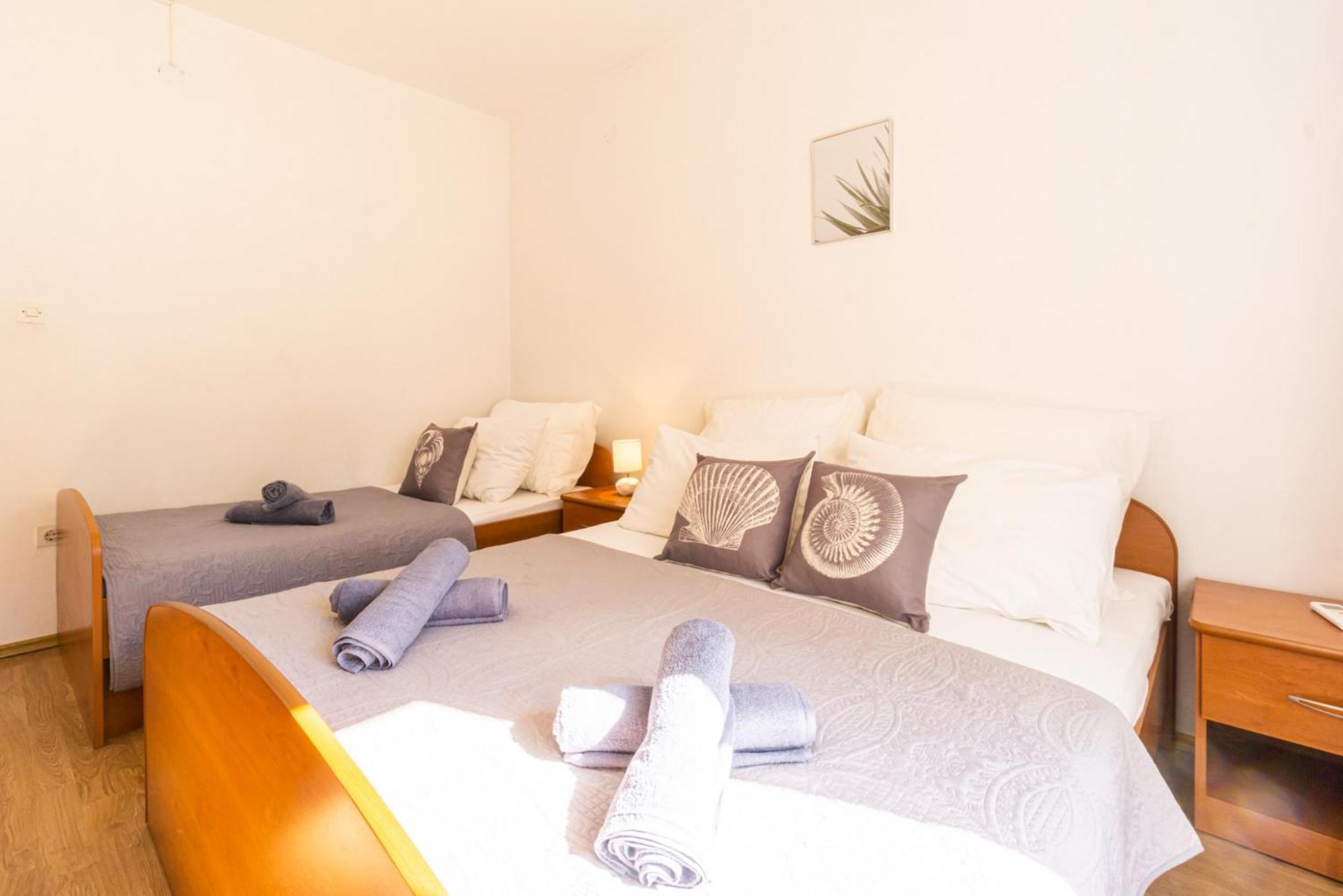 Apartment And Room Bacic 메타이나 객실 사진